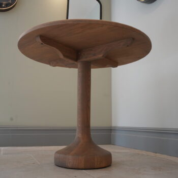 The Vase Table